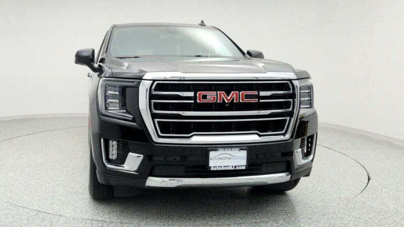 2022 GMC Yukon XL SLT