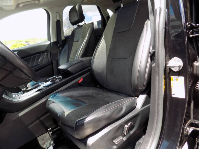 2017 Ford Edge Sport