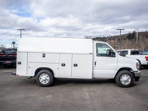 2025 Ford E-Series