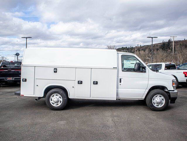 2025 Ford E-Series