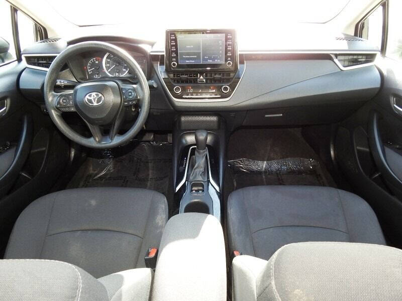 2020 Toyota Corolla Sedan - $15,900
