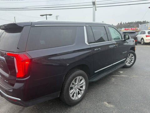 2022 GMC Yukon XL SLT