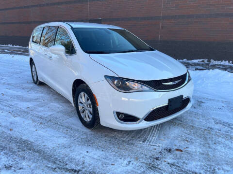 2019 Chrysler Pacifica Touring Plus
