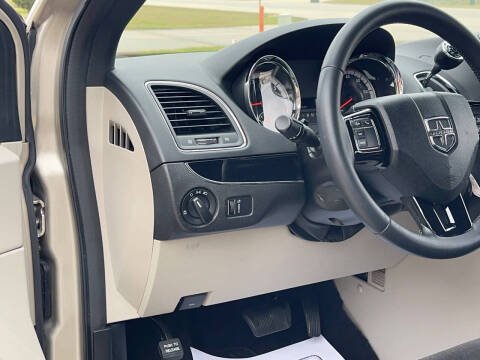 2015 Dodge Grand Caravan SE