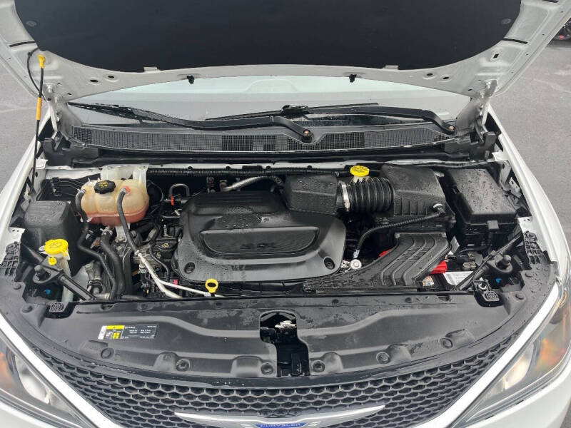 2020 Chrysler Pacifica Touring L