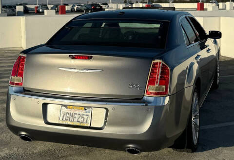 2011 Chrysler 300 C