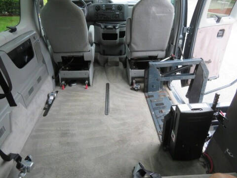 2014 Ford E-Series E-150 XLT