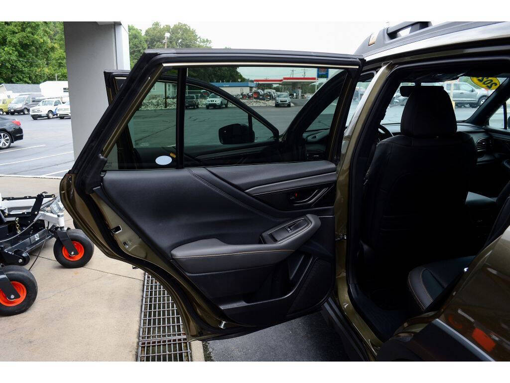 2024 Subaru Outback for sale at EARL DUFF PRE-OWNED CENTER in Harriman, TN