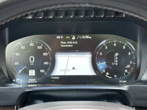 2019 Volvo XC90 T6 Momentum