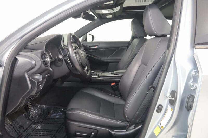 2024 Lexus IS 350 F SPORT Design