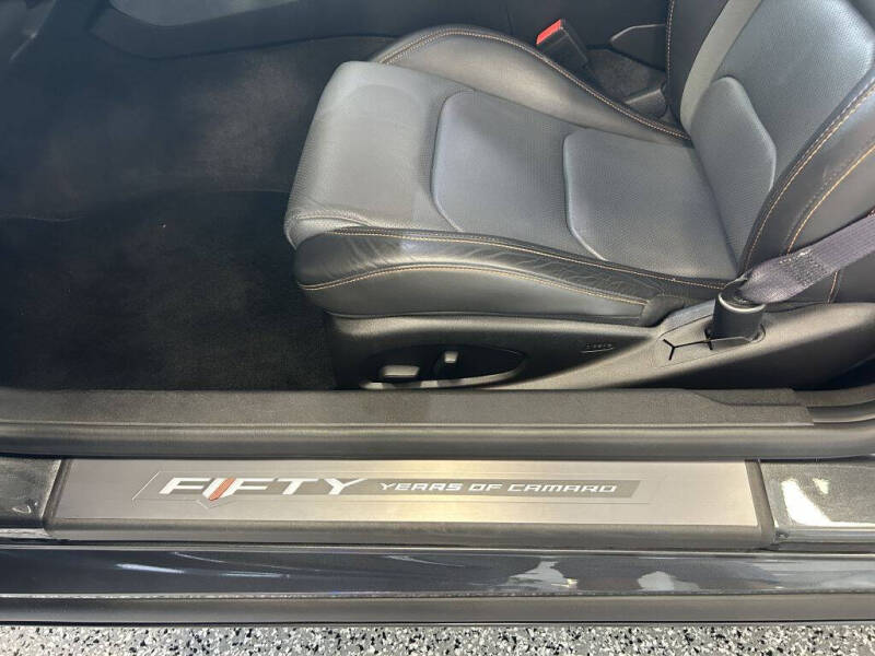 2017 Chevrolet Camaro 2SS - Photo 16