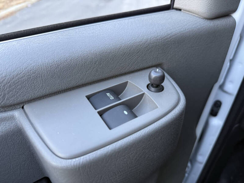 2025 Chevrolet Express 2500