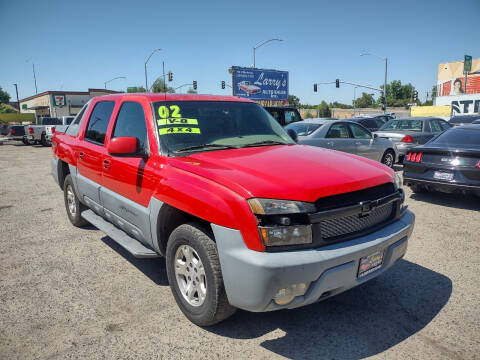 2002 Chevrolet Avalanche for sale at Larry's Auto Sales Inc. in Fresno CA