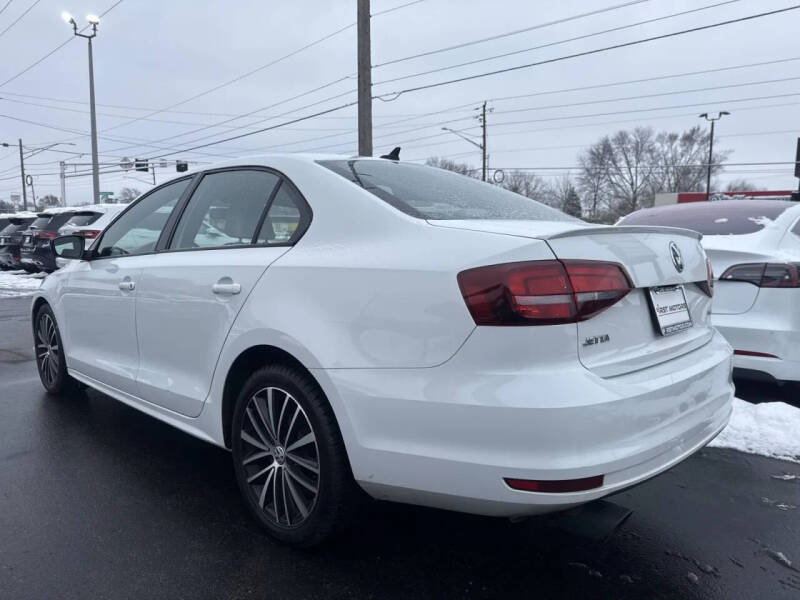 2016 Volkswagen Jetta 1.8T Sport