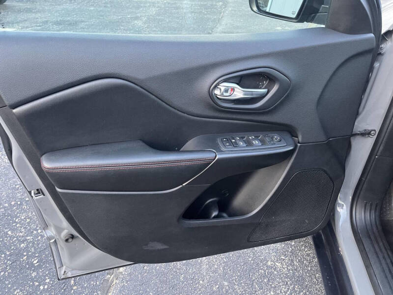 2019 Jeep Cherokee Trailhawk