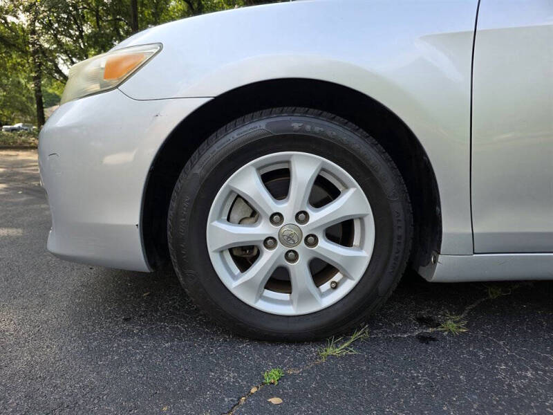 2011 Toyota Camry LE V6