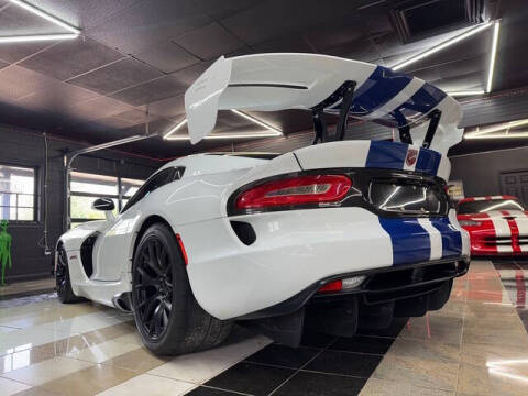 2016 Dodge Viper GTC