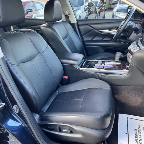 2018 Infiniti Q70 3.7 Luxe