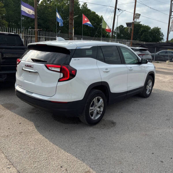2024 GMC Terrain SLE