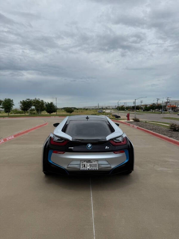 2016 BMW i8