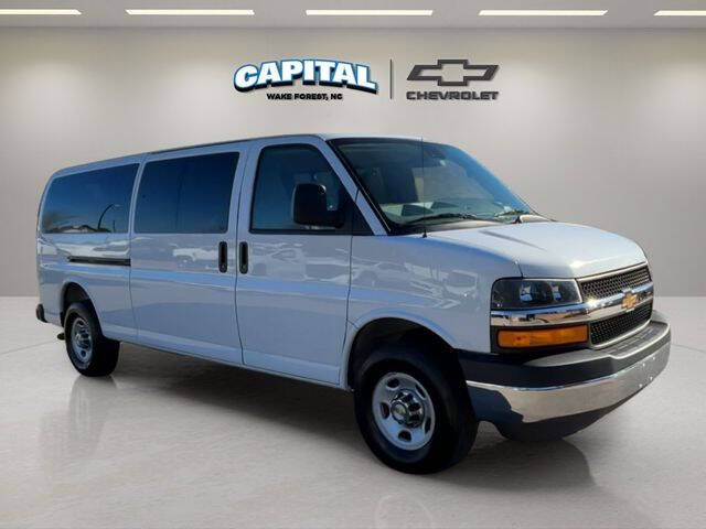 2025 Chevrolet Express LT 3500