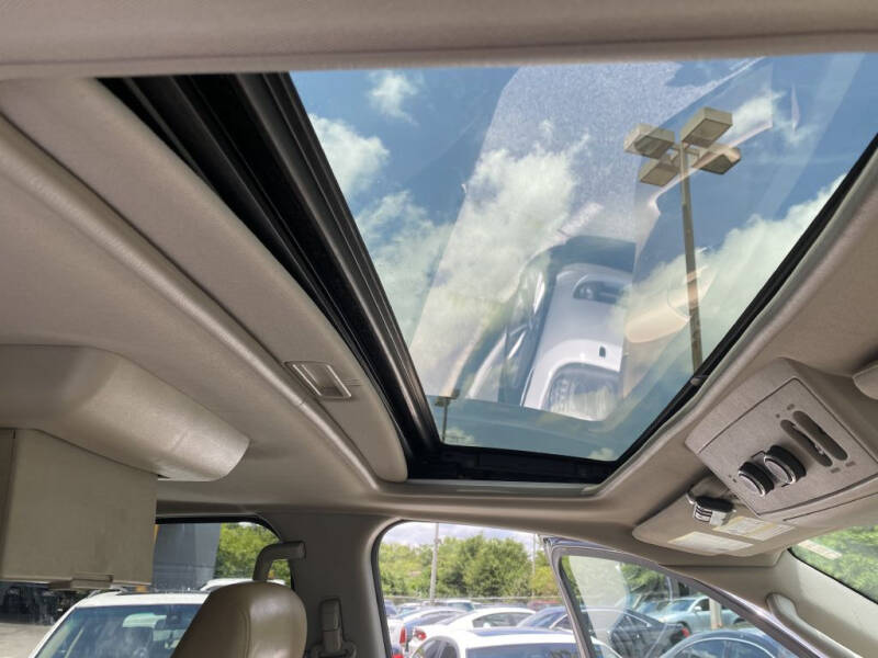 2012 Nissan Armada SV