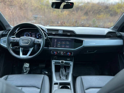 2021 Audi Q3 quattro S line Premium 45 TFSI