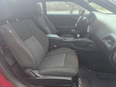 2021 Dodge Challenger SXT