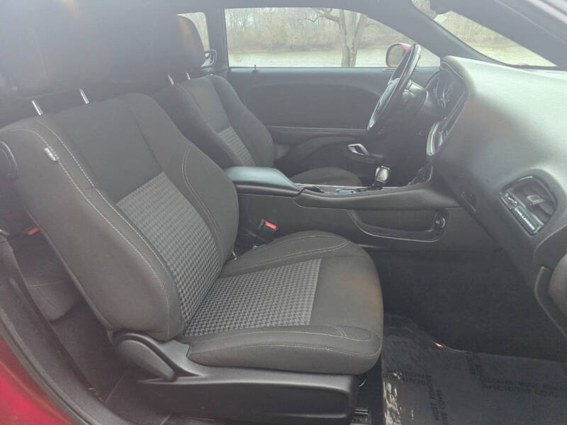 2021 Dodge Challenger SXT