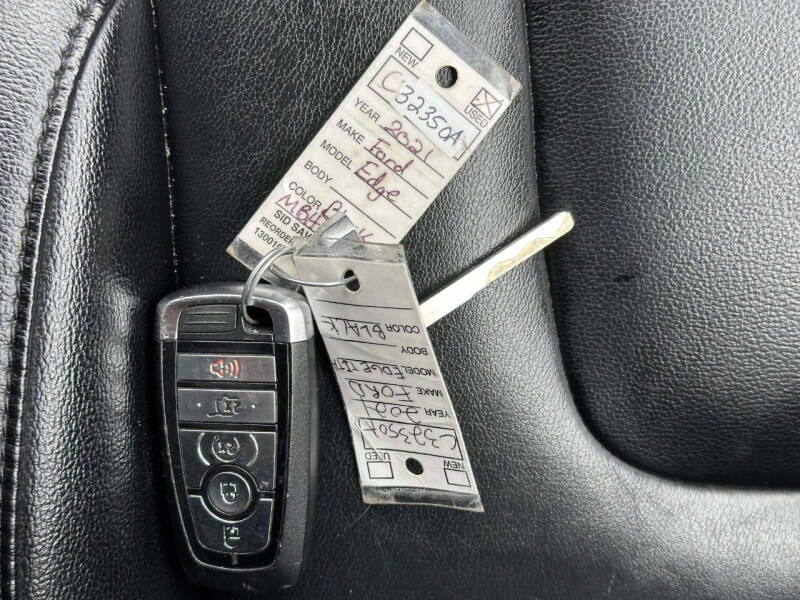 2021 Ford Edge Titanium