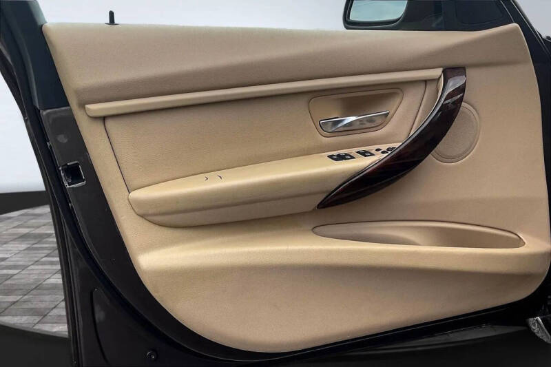 2013 BMW 3 Series 328i xDrive