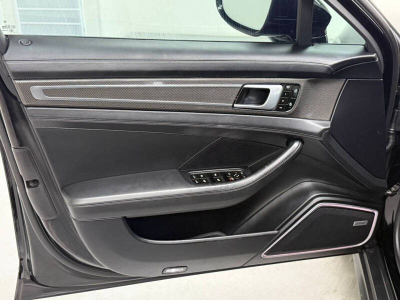 2019 Porsche Panamera Turbo