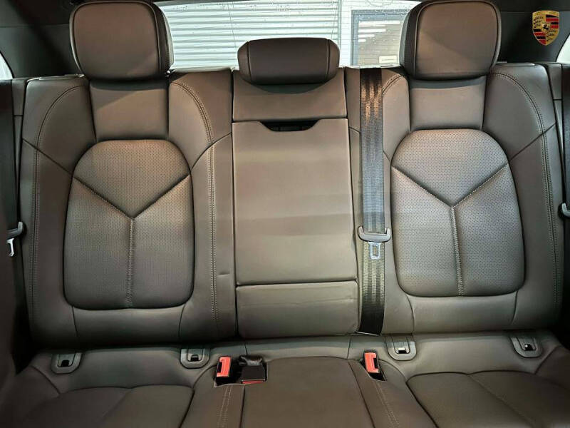 2015 Porsche Macan S