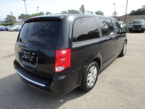 2018 Dodge Grand Caravan SE