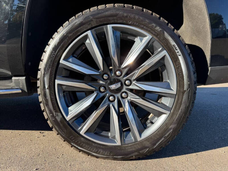 2017 Cadillac Escalade Luxury