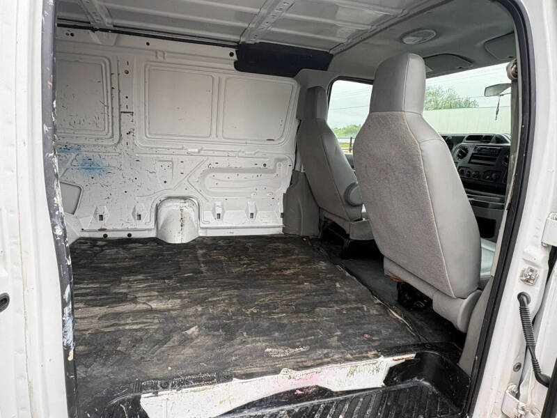 2011 Ford E-Series E-150