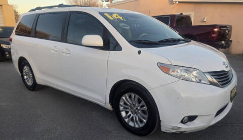 2014 Toyota Sienna for sale at Izalco Auto Sales in El Paso TX