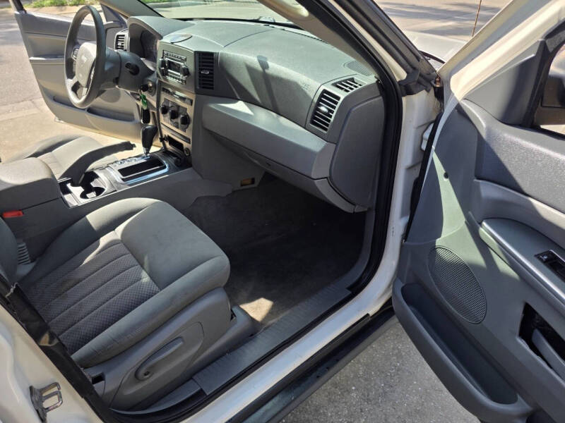 2005 Jeep Grand Cherokee Laredo