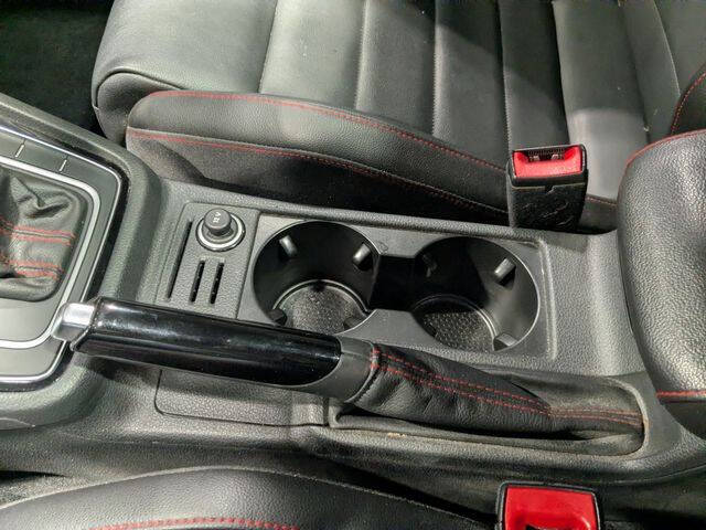 2019 Volkswagen Golf GTI SE