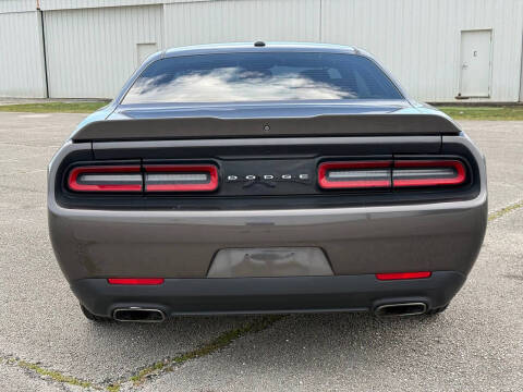 2018 Dodge Challenger SXT