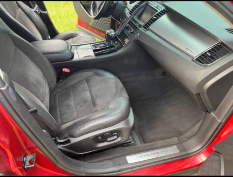 2010 Ford Taurus SHO