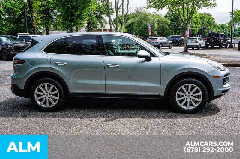 2023 Porsche Cayenne