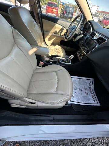 2014 Chrysler 200 Limited