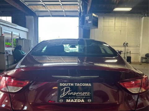 2016 Chrysler 200 LX