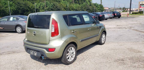 2012 Kia Soul +