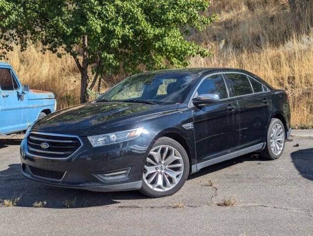 2018 Ford Taurus for sale at Axio Auto Boise in Boise, ID