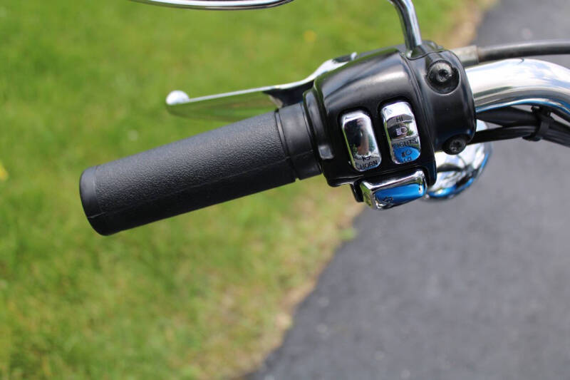 2004 Harley-Davidson Softail Deuce