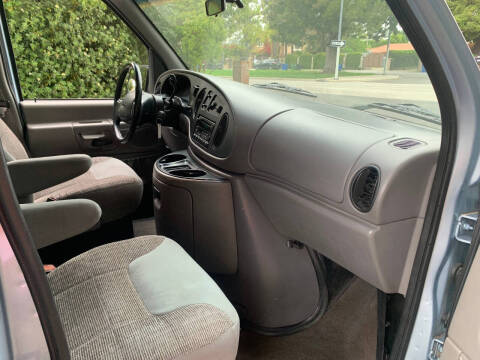 1999 Ford E-350 XLT SD