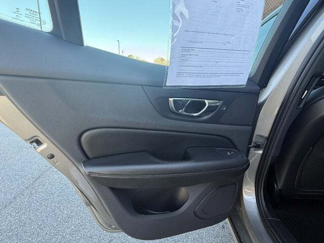 2019 Volvo S60 T5 Momentum