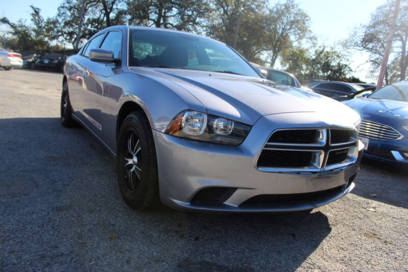 2014 Dodge Charger SE photo 3